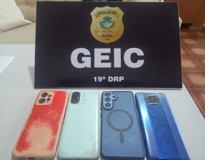 Pol&iacute;cia Civil apreende telefones celulares de suspeitos de estelionato