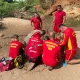 Bombeiros resgatam adolescente em Córrego