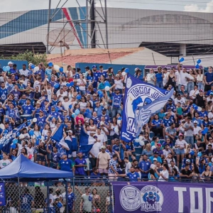 Azulão vence novamente e sonha com próxima fase