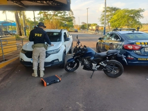 PRF recupera veículos roubados durante fiscalização