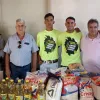FAEG Jovem entrega alimentos ao Rotary