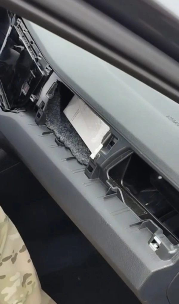 PRF apreende 80 celulares escondidos em compartimentos ocultos de veículo na BR-153