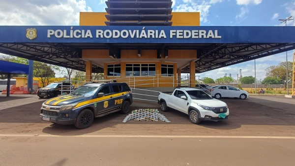 PRF intercepta cerca de 80 kg de drogas em Montividiu